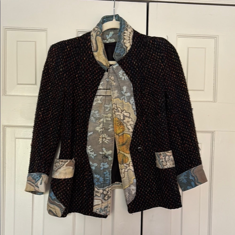 Elegant Black Tweed Women's Jacket with Floral Accents